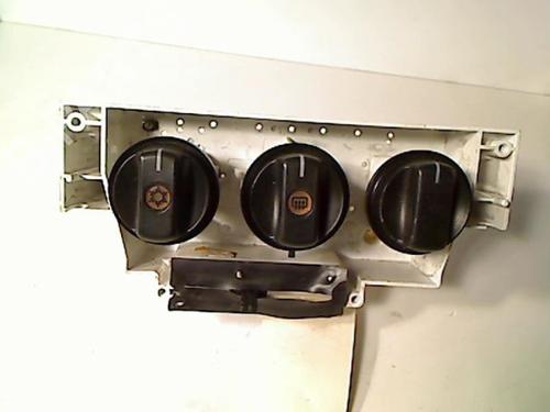 AC Styreenhet / Manøvreringsenhet OPEL AGILA (A) (H00) 1.0 (F68) (60 hp) 20453882