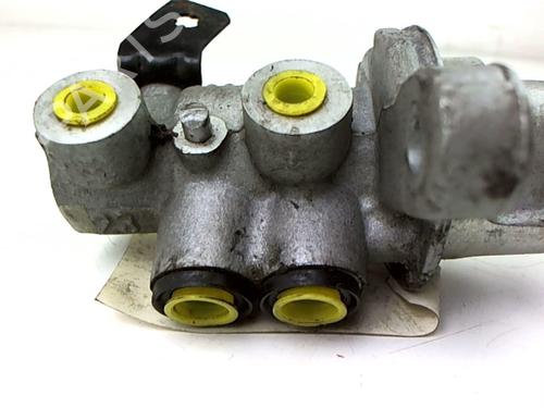 Used Brake master cylinder Brake master cylinder FIAT BRAVO II (198_) 1.6 D Multijet (198AXM1B) (90 hp) 20448311 20448311