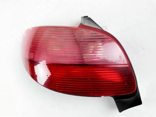 Venstre baglygte PEUGEOT 206 Hatchback (2A/C) 1.4 HDi eco 70 (68 hp) 29213049