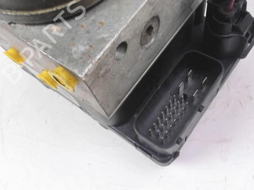 Used ABS pump ABS pump HYUNDAI GALLOPER II (JK-01) 2.5 TD intercooler (99 hp) 20928673 20928673