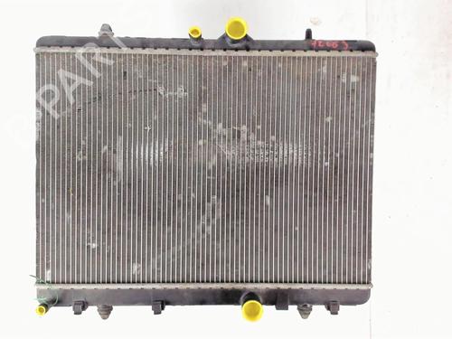 Used Water radiator Water radiator 20427586 20427586