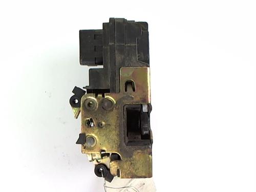 Used Front right lock PEUGEOT 206 Hatchback (2A/C) 1.9 D (69 hp) 20425739
