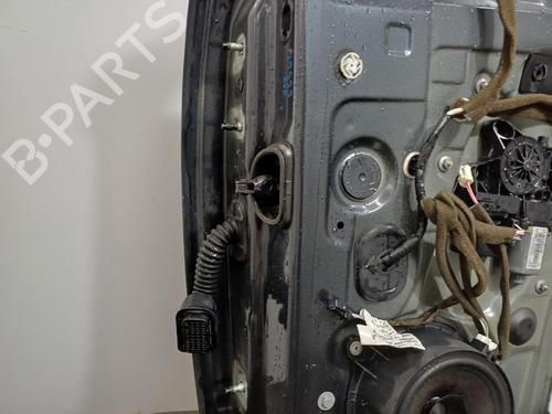 Used Right front door Right front door 39179488 39179488