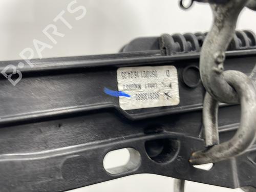 Front right window mechanism PEUGEOT 2008 II (UD_, US_, UY_, UJ_, UR_, UC_) 1.5 BlueHDI 130 | BP29921843C23