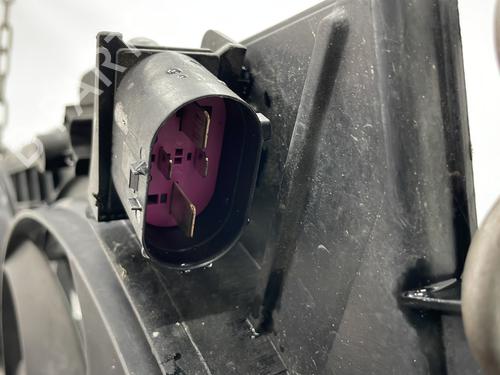 Used Radiator fan Radiator fan VW EOS (1F7, 1F8) 2.0 TDI (140 hp) 27705613 27705613