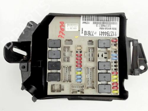 Used Fuse box RENAULT CLIO III (BR0/1, CR0/1) 1.5 dCi (C/BR0G, C/BR1G) (68 hp) 29513964