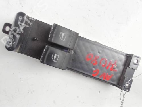 Used Left front window switch Left front window switch SEAT LEON (1M1) 1.9 TDI (90 hp) 20405650 20405650