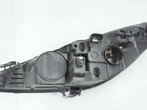 Used Right headlight Right headlight PEUGEOT 308 CC (4B_) 2.0 HDi (140 hp) 39904683 39904683
