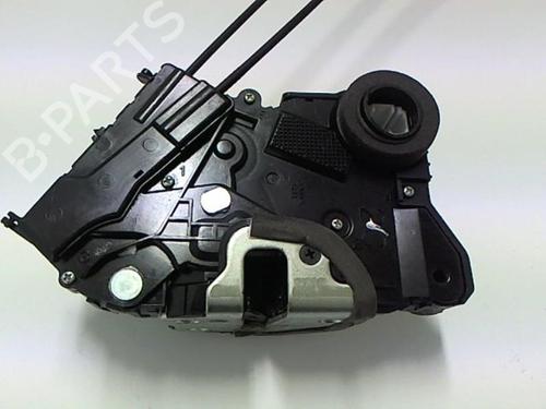Front right lock TOYOTA YARIS (_P9_) 1.4 D-4D (NLP90_, NLP90R) | BP20475275C97 