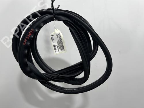 Gummiliste FIAT PUNTO (188_) 1.3 JTD 16V (70 hp) 32631052