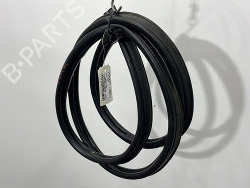 Gummiliste DACIA SANDERO II 1.0 SCe 75 (B8JC, B8JD, B8NC) | BP31028079C142