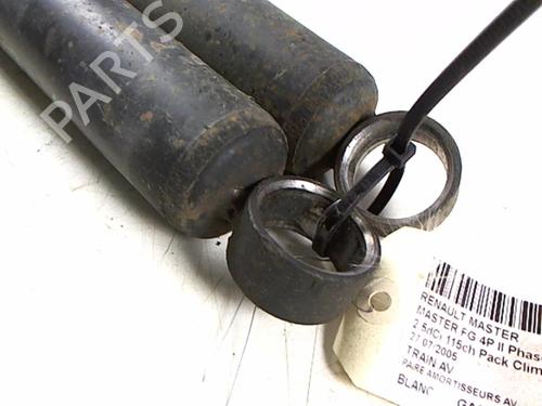 Used Right rear shock absorber Right rear shock absorber RENAULT MASTER II Van (FD) 2.5 dCi 120 (FD0M, FD0U, FD0W, FD2M, FD2W, FD3M, FD3U,... (115 hp) 22102100 22102100