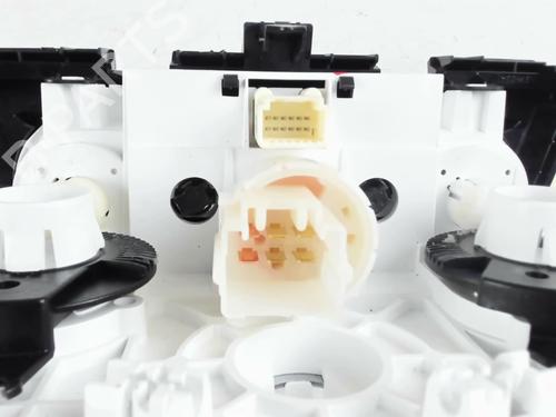 Used Climate control Climate control SUZUKI SWIFT V (AZ) 1.2 Hybrid (Mild Hybrid) (A2L412) (83 hp) 23780529 23780529