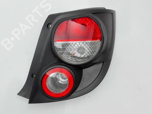 Used Right taillight CHEVROLET AVEO Hatchback (T300) 1.3 D (95 hp) 20389639