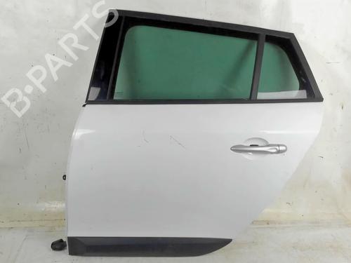 Porta trás esquerda Porta trás esquerda RENAULT MEGANE III Grandtour (KZ0/1) 1.5 dCi (KZ09, KZ0D, KZ1G, KZ29, KZ14, KZ1W, KZ10, KZ1F,... (110 hp) 22102271 22102271