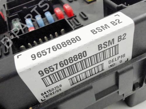 Used Fuse box Fuse box PEUGEOT 206+ (2L_, 2M_) 1.4 HDi eco 70 (68 hp) 22104569 22104569