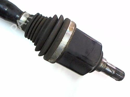 Left front driveshaft ALFA ROMEO 159 Sportwagon (939_) 1.9 JTDM 8V (939BXE1B) | BP20429815M38 