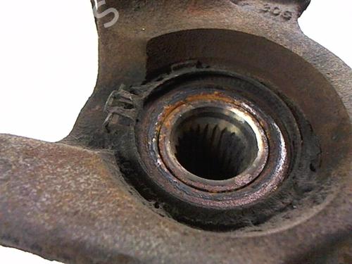 Used Right front steering knuckle Right front steering knuckle NISSAN MICRA C+C III (K12) 1.6 160 SR (110 hp) 20462902 20462902