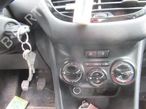 Seat buckle PEUGEOT 208 I (CA_, CC_) 1.4 HDi | BP26531937I32 