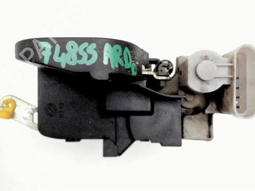 Used Rear right lock Rear right lock ALFA ROMEO 147 (937_) 1.9 JTD (937.AXD1A, 937.BXD1A, 937.AXV1A, 937.BXB1A,... (115 hp) 21208588 21208588