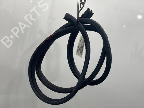 Used Rubber door seal Rubber door seal TOYOTA VERSO S (_P12_) 1.4 D4-D (NLP121_, NLP121R) (90 hp) 20610061 20610061