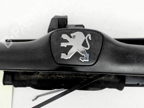 Used Tailgate handle Tailgate handle PEUGEOT 206 Hatchback (2A/C) 1.4 i (75 hp) 33894726 33894726