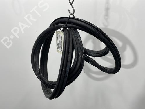 rubber-door-seal-opel-astra-g-estate-t98-1998-1999-2000-2001-2002-2003-2004-2005-29749732 main image
