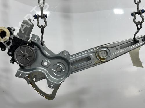 Used Front right window mechanism Front right window mechanism TOYOTA AURIS (_E18_) 1.8 Hybrid (ZWE186_, ZWE186R) (136 hp) 32766552 32766552