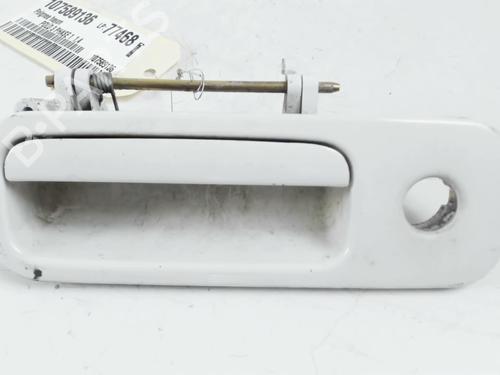 Used Tailgate handle VW POLO III (6N1) 60 1.4 (60 hp) 27535877