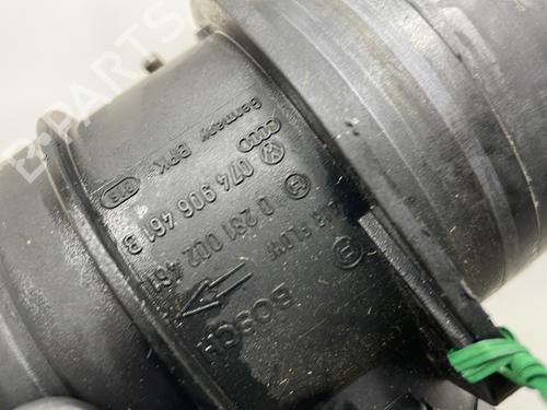 Mass air flow sensor VW TRANSPORTER T5 Van (7HA, 7HH, 7EA, 7EH) 2.5 TDI | BP22330077M95 