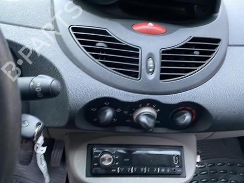 Switch RENAULT TWINGO II (CN0_) 1.2 (CN0D) | BP20401686I30 - Image 6
