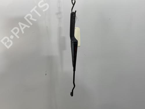 Used Front windshield wiper arm RENAULT 19 I (B/C53_) 1.9 D (B/C534, B/C53J) (64 hp) 28591194
