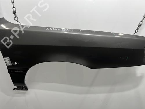Used Right front fenders LANCIA DEDRA (835_) 1.9 TDS (835EE, 835EF) (90 hp) 29189739