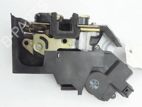 Højre bagtil lås KIA RIO I Hatchback (DC) 1.3 (82 hp) 20417499