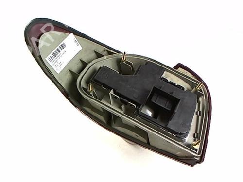 Right taillight FORD MONDEO I (GBP) 2.0 i 16V 4x4 | BP21228850C35 