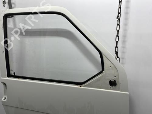 Right front door VW TRANSPORTER T4 Van (70A, 70H, 7DA, 7DH) 2.5 TDI | BP20440299C3