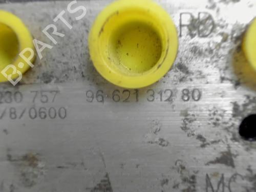 Used ABS pump ABS pump CITROËN C5 III Break (RW_) 2.0 HDi 140 (140 hp) 20447703 20447703