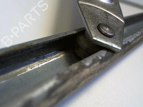 Used Front right window mechanism Front right window mechanism SUZUKI SWIFT III (MZ, EZ) 1.3 (RS413, ZC11S) (92 hp) 20478340 20478340