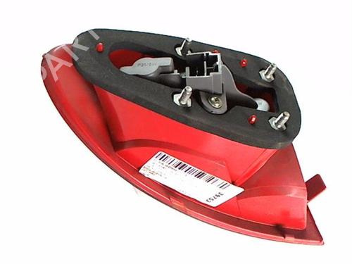 Right taillight ALFA ROMEO 147 (937_) 1.9 JTD (937.AXD1A, 937.BXD1A, 937.AXV1A, 937.BXB1A,... | BP20431343C35 