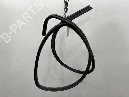 Used Rubber door seal PEUGEOT 205 II (20A/C) [1987-2000]  24829126