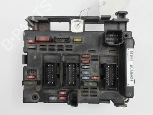 Fuse box PEUGEOT 307 Break (3E) 1.6 HDi 110 | BP21240913E1 