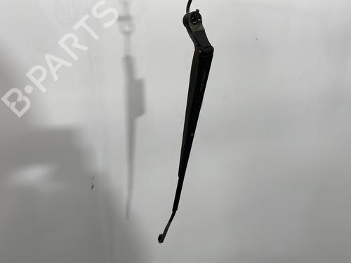 Ruitenwisserarm voor TOYOTA YARIS (_P1_) 1.4 D-4D (NLP10_, NLP10R) (75 hp) 30603054