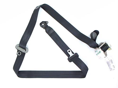 Used Rear right seatbelt Rear right seatbelt TOYOTA YARIS (_P9_) 1.3 VVT-i (SCP90_, SCP90R) (87 hp) 20444137 20444137