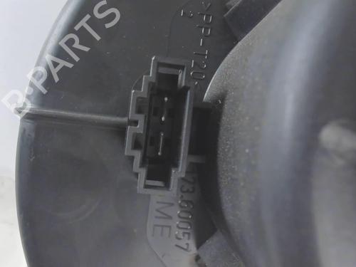 Heater blower motor VW TOUAREG (7LA, 7L6, 7L7) 2.5 R5 TDI | BP20424194M62 