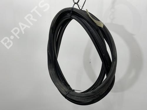 Rubber door seal CITROËN XSARA (N1) 1.4 i | BP27294324C142 
