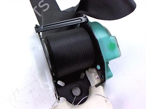 Venstre bak beltestrammer MAZDA 6 Hatchback (GG) 2.0 DI (GG14) | BP20391877C89 