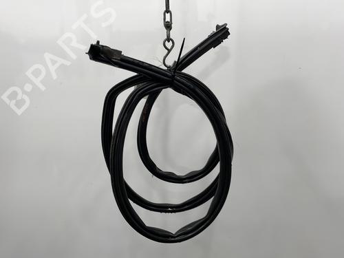 Used Rubber door seal CITROËN BERLINGO / BERLINGO FIRST MPV (MF_, GJK_, GFK_) 2.0 HDI 90 (MFRHY) (90 hp) 25263482