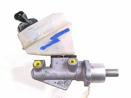Used Brake master cylinder RENAULT CLIO II (BB_, CB_) 1.5 dCi (B/CB3M) (64 hp) 20410379
