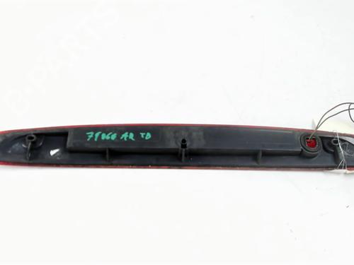 Used Third brake light Third brake light MERCEDES-BENZ VIANO (W639) CDI 2.2 (639.811, 639.813, 639.815, 639.711, 639.713) (163 hp) 33993753 33993753