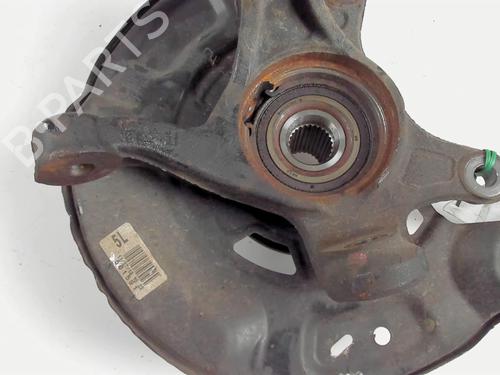 Used Left front steering knuckle TOYOTA YARIS (_P13_) 1.5 Hybrid (NHP130_, NHP130) (101 hp) 20398284